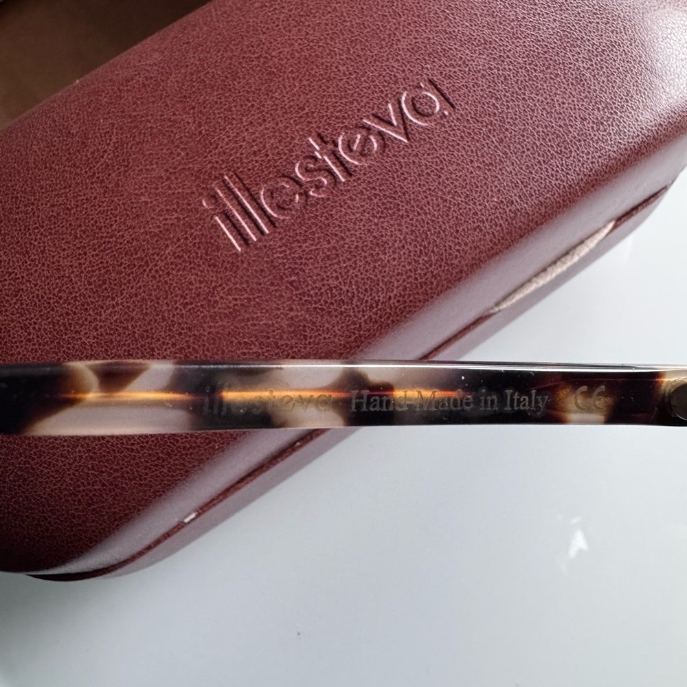 Illesteva Tortoise Shell Round Sunglasses - Picture 3 of 4